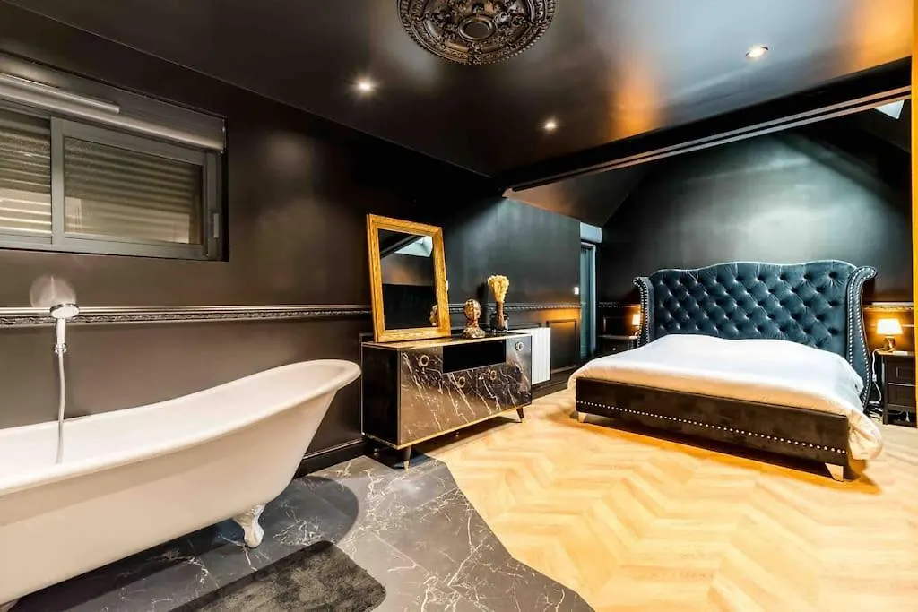 Cottage De Charme Avec Spa Privatif Bord De Mer Trelevern