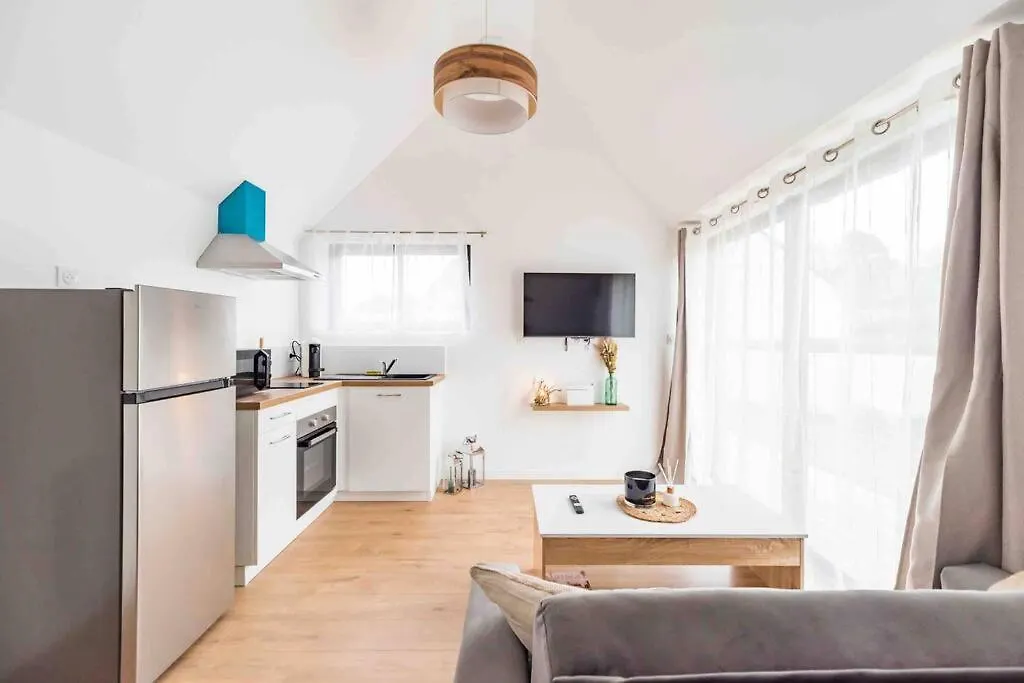 Holiday home Cottage De Charme Avec Spa Privatif Bord De Mer Trelevern